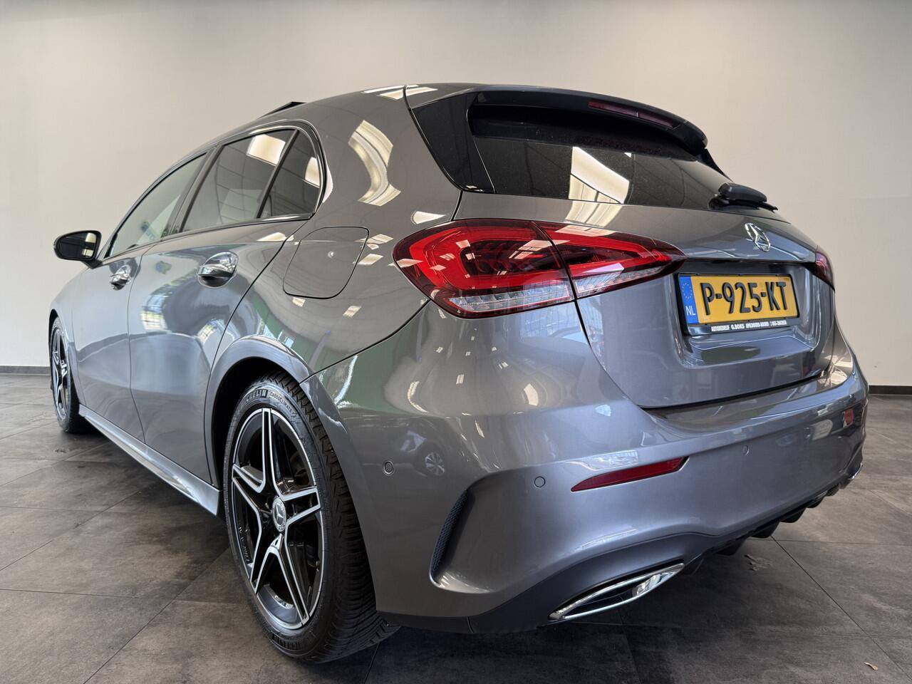 Mercedes-Benz A-KLASSE 180 Business Solution AMG Cruise/CLimate panoramadak PDC Multibeam LED NAP 24 maanden garantie mogelijk (*vraag naar de voorwaarden)