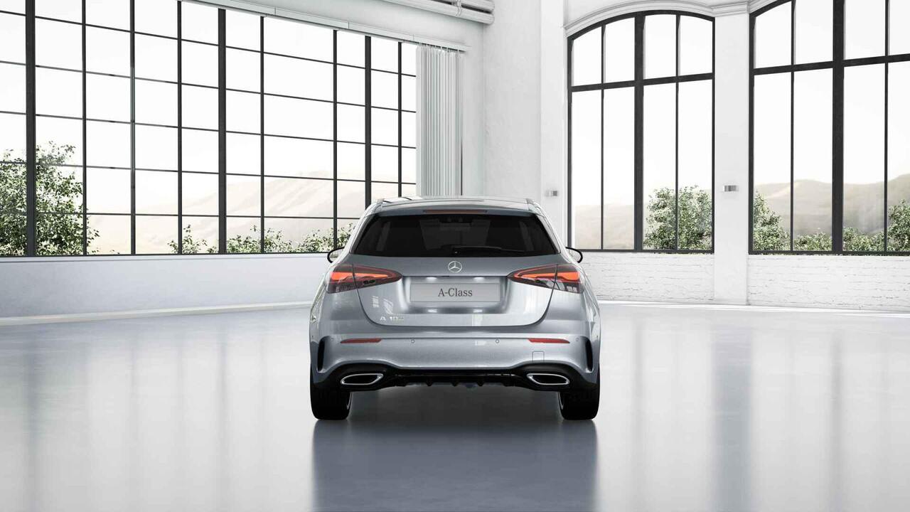 Mercedes-Benz A-KLASSE 180 Business Solution AMG | Panoramaschuifdak | Premium Plus pakket | Stoelverwarming | Achteruitrijcamera | MULTIBEAM LED |