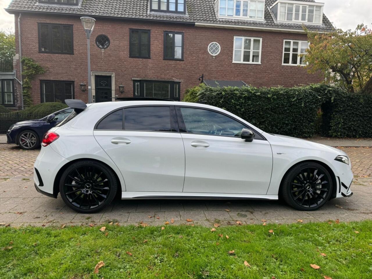 Mercedes-Benz A-KLASSE AMG 35 4M Ed. 1 PANO KEYLESS FULL OPTION