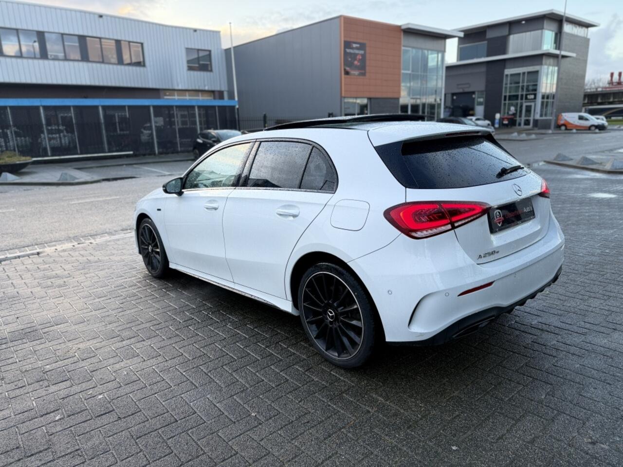 Mercedes-Benz A-KLASSE A250e AMG |Edition|360Cam|Pano|Autopilot|full