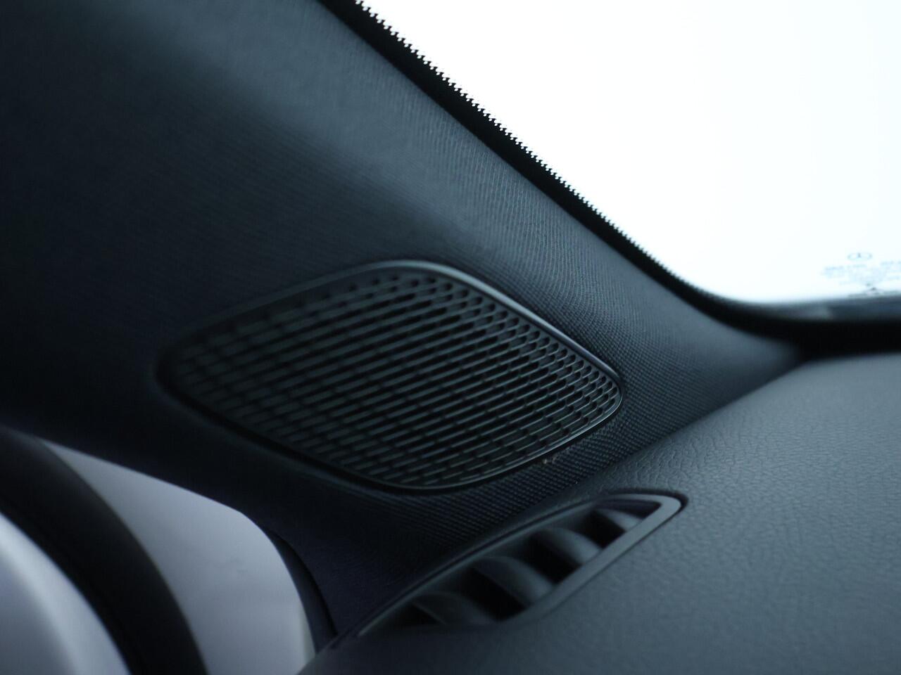 Mercedes-Benz A-KLASSE 250 e AMG Line | Panoramadak | Sfeerverlichting | Cruise Control | Inclusief 24 maanden MB Certified garantie voor Europa.