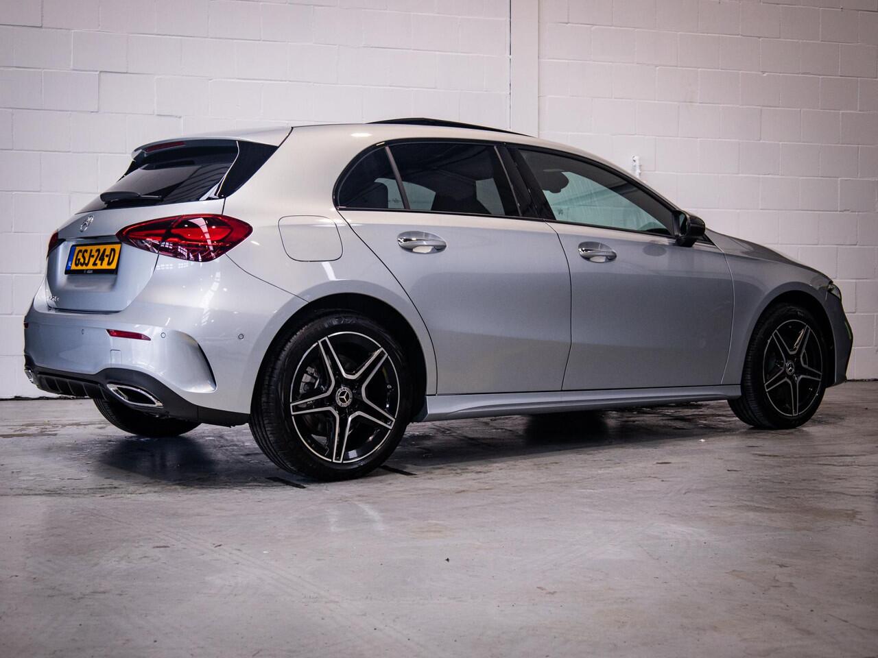Mercedes-Benz A-KLASSE Hatchback 250 e Star Edition AMG Line Panorama dak