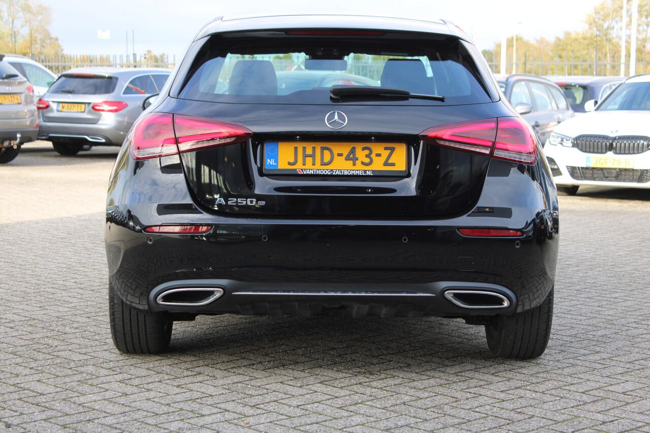 Mercedes-Benz A-KLASSE 250e AUT8 Advantage CAMERA NAVI TREKHAAK