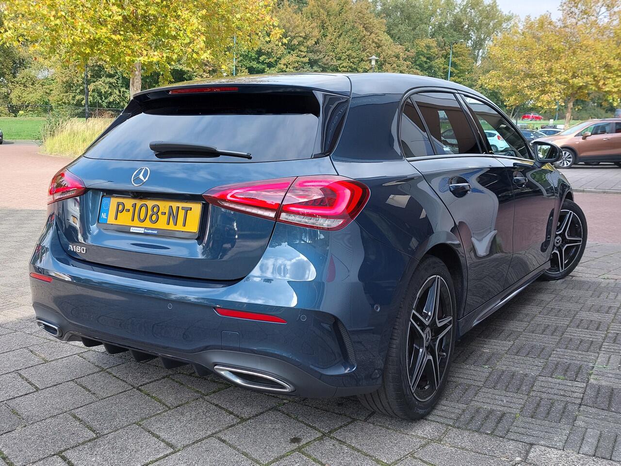 Mercedes-Benz A-KLASSE 180 136pk Business Solution AMG | 1ste Eigenaar | Navi | Clima | Cruise | Led Koplampen | Sfeerverlichting | Rijstrook+Licht+Regensensor | Pdc V+A+Assist+Camera | Privacy Glass | 18''lm