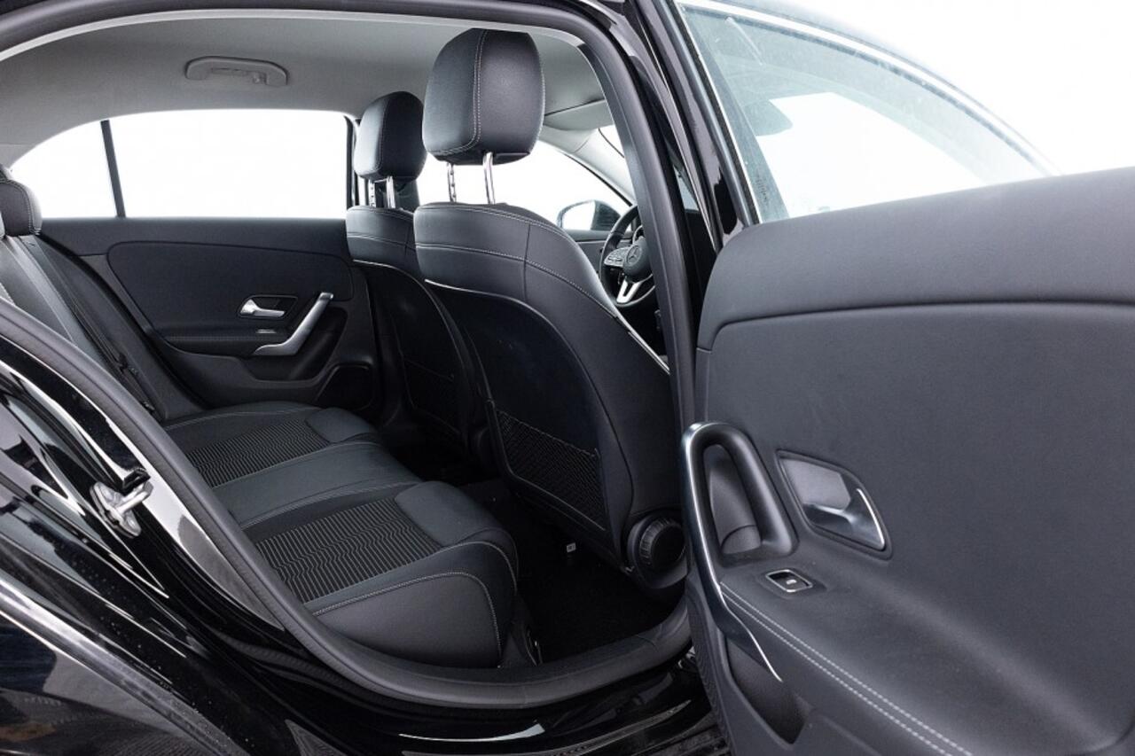 Mercedes-Benz A-KLASSE 250 e Progressive | NAVI | Half LEDER | Automaat | PHEV