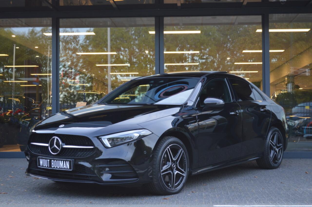 Mercedes-Benz A-KLASSE 250 e AMG Led Panorama Memory Distronic Head-Up Camera Night Pdc