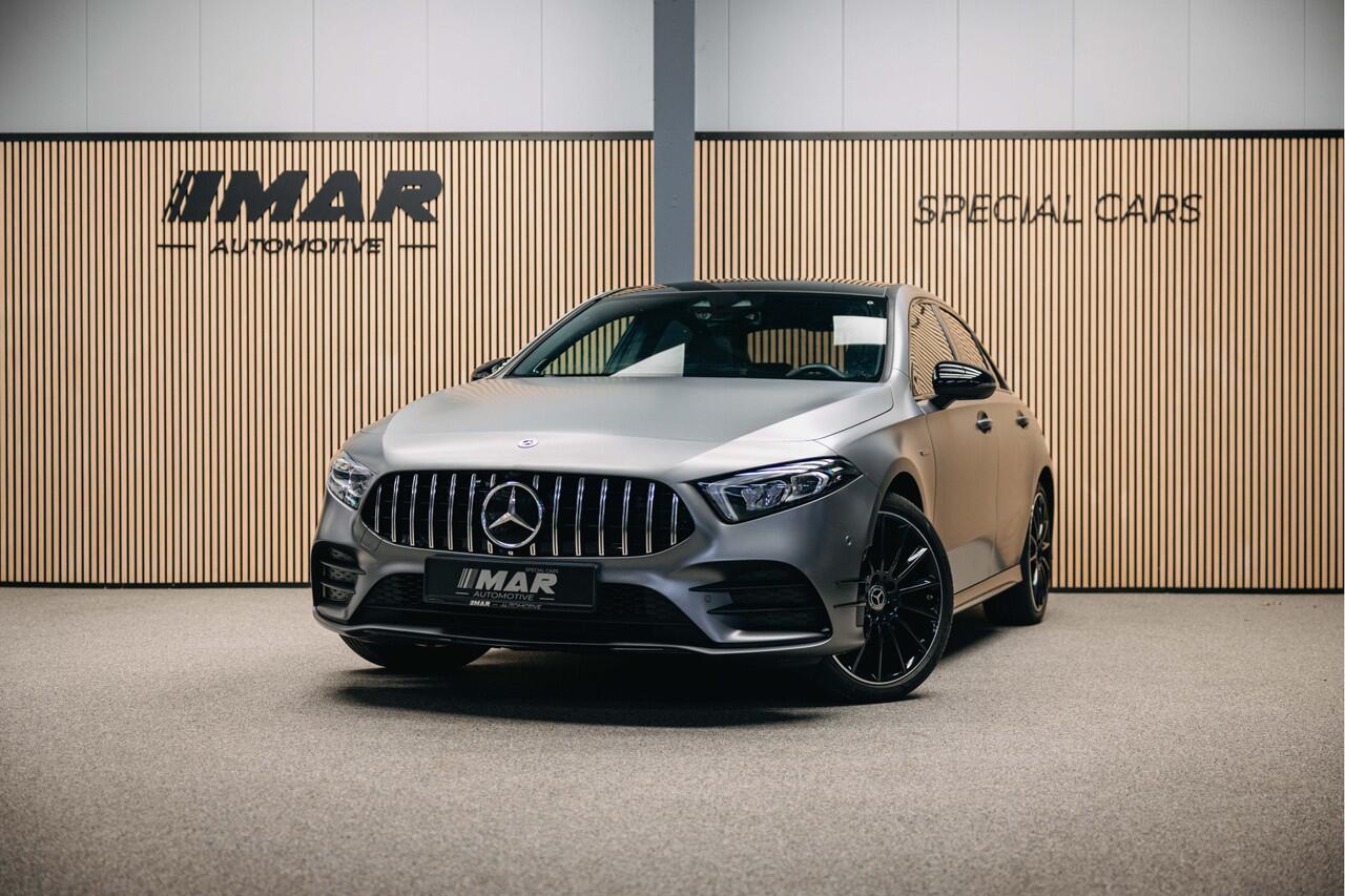 Mercedes-Benz A-KLASSE 250 e | Burmester | Pano | Hybride | Matte Grijs | Head-Up | Stoelverwarming |