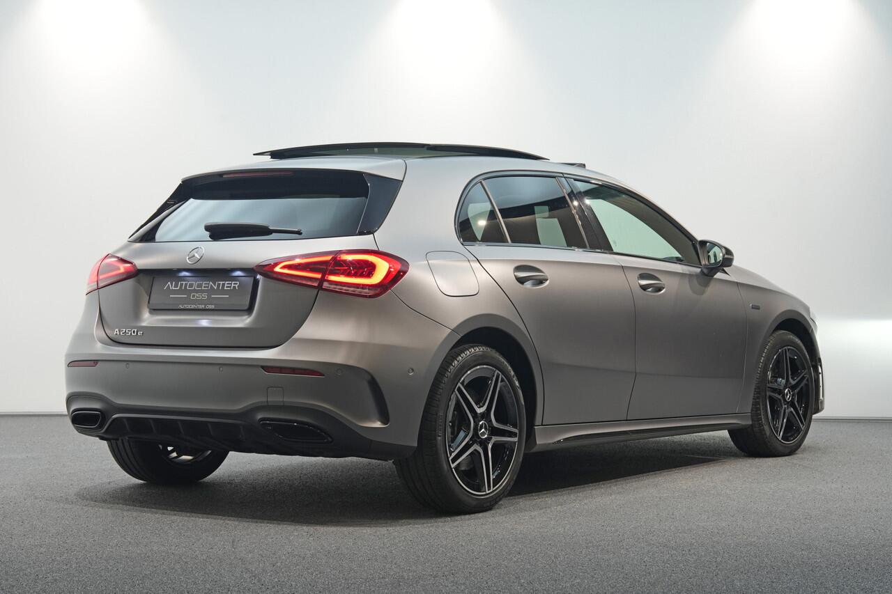 Mercedes-Benz A-KLASSE 250 e AMG MAGNO MAT ? NIGHT ? PANO ? CAMERA ? SFEER ? MBUX-HIGH END
