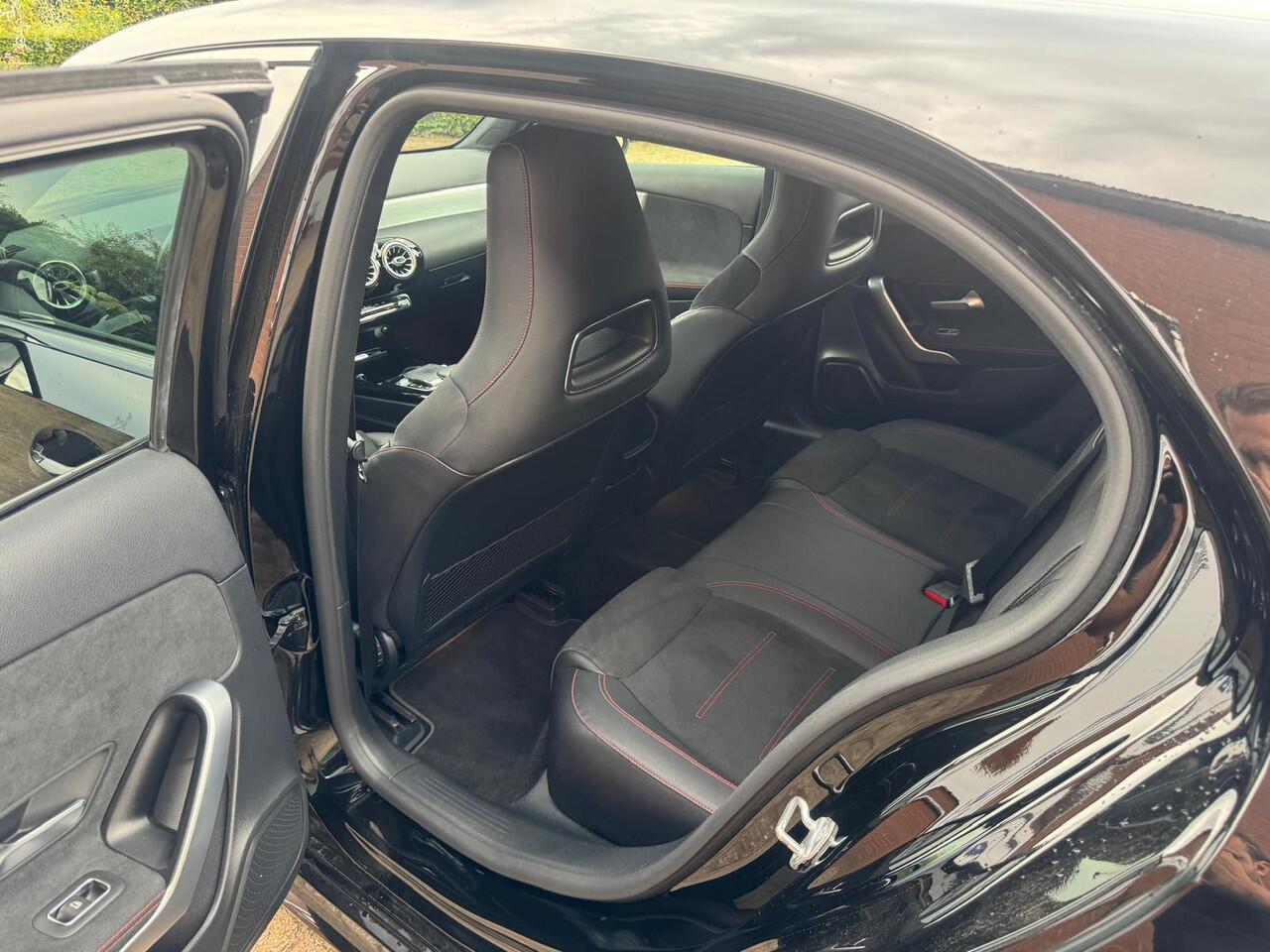 Mercedes-Benz A-KLASSE 200 Business Solution AMG