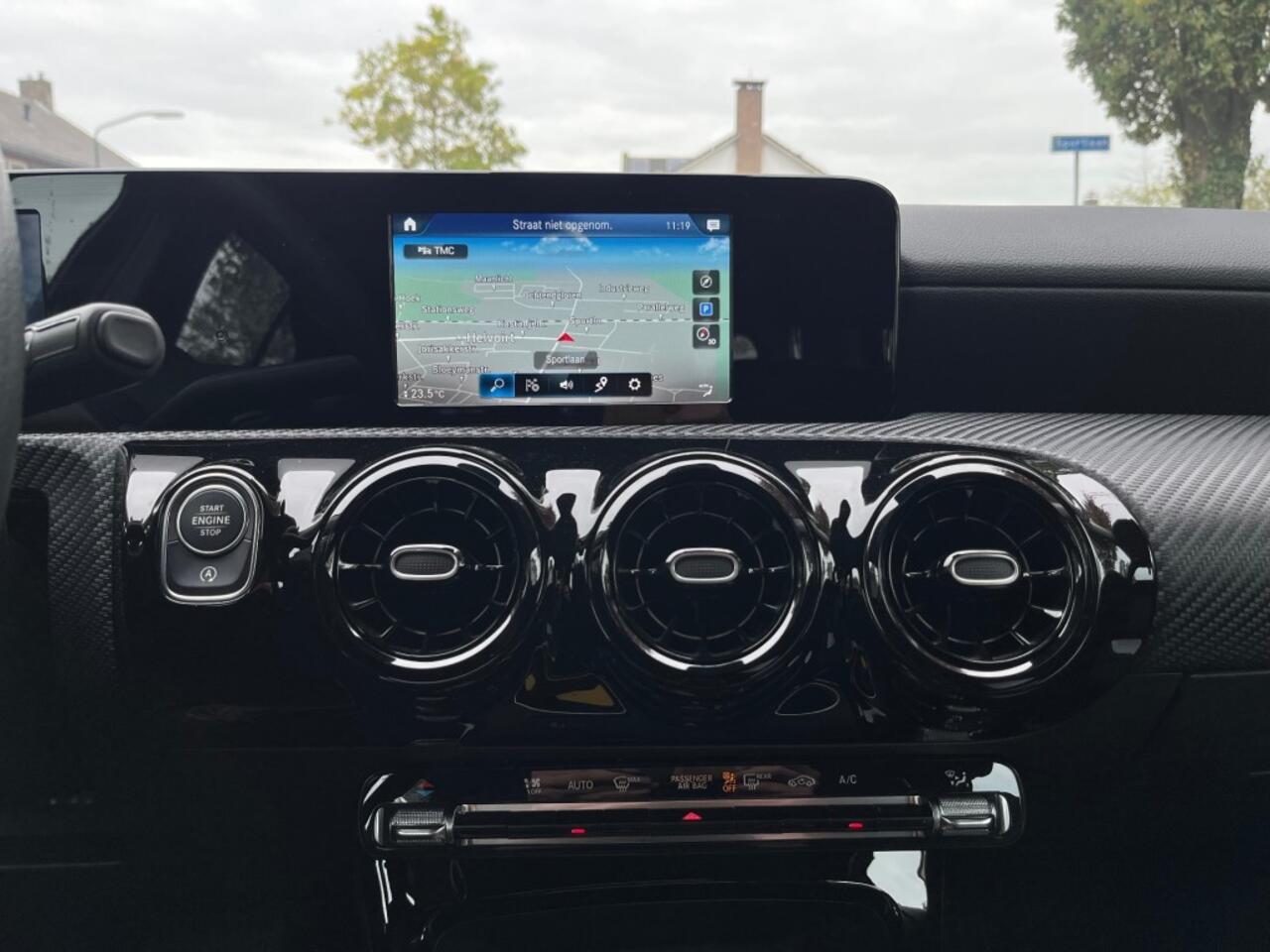 Mercedes-Benz A-KLASSE 180 SOLUTION LUXURY AUTOMAAT / NAVI / CRUISE CTR. / CAMERA