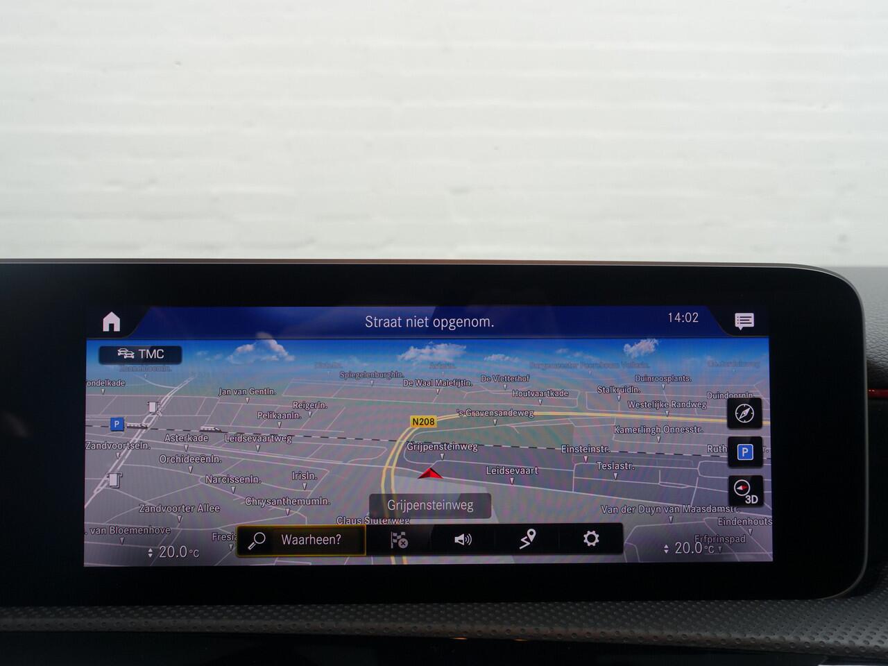 Mercedes-Benz A-KLASSE 180 AMG Night Edition Aut- Panoramadak, Sport Interieur, Xenon Led, Camera, Stoelverwarming