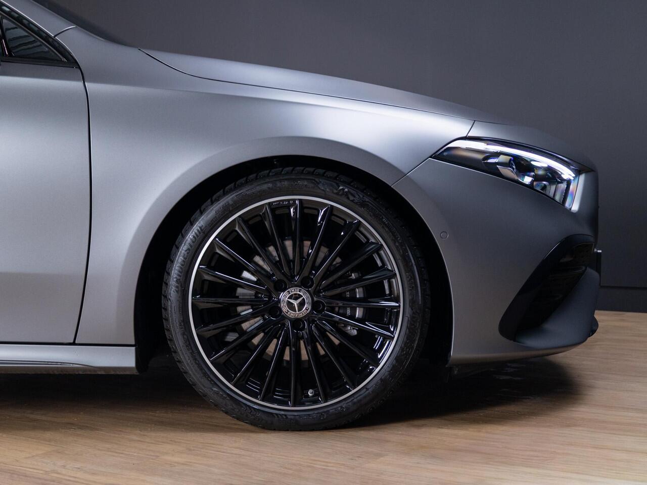 Mercedes-Benz A-KLASSE Hatchback 180 Business Solution AMG Panorama dak