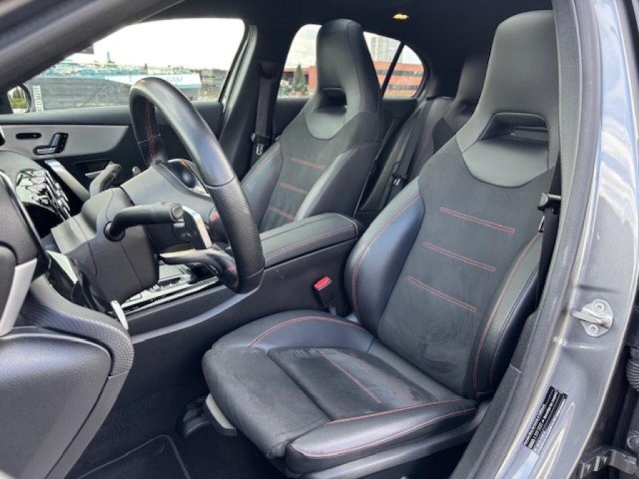 Mercedes-Benz A-KLASSE 200 AMG line