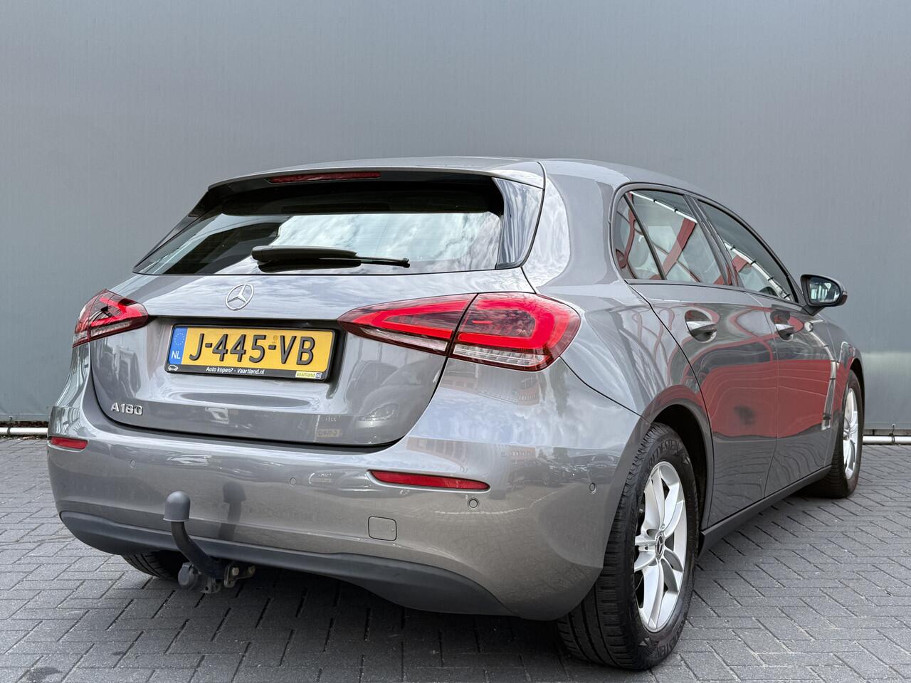 Mercedes-Benz A-KLASSE BWJ 2020 180 136 PK Business Solution AUTOMAAT | TREKHAAK | STOELVERW. | FULL LED | CAMERA | CARPLAY + ANDROID | NAVI | CLIMA | CRUISE | LMV | PDC