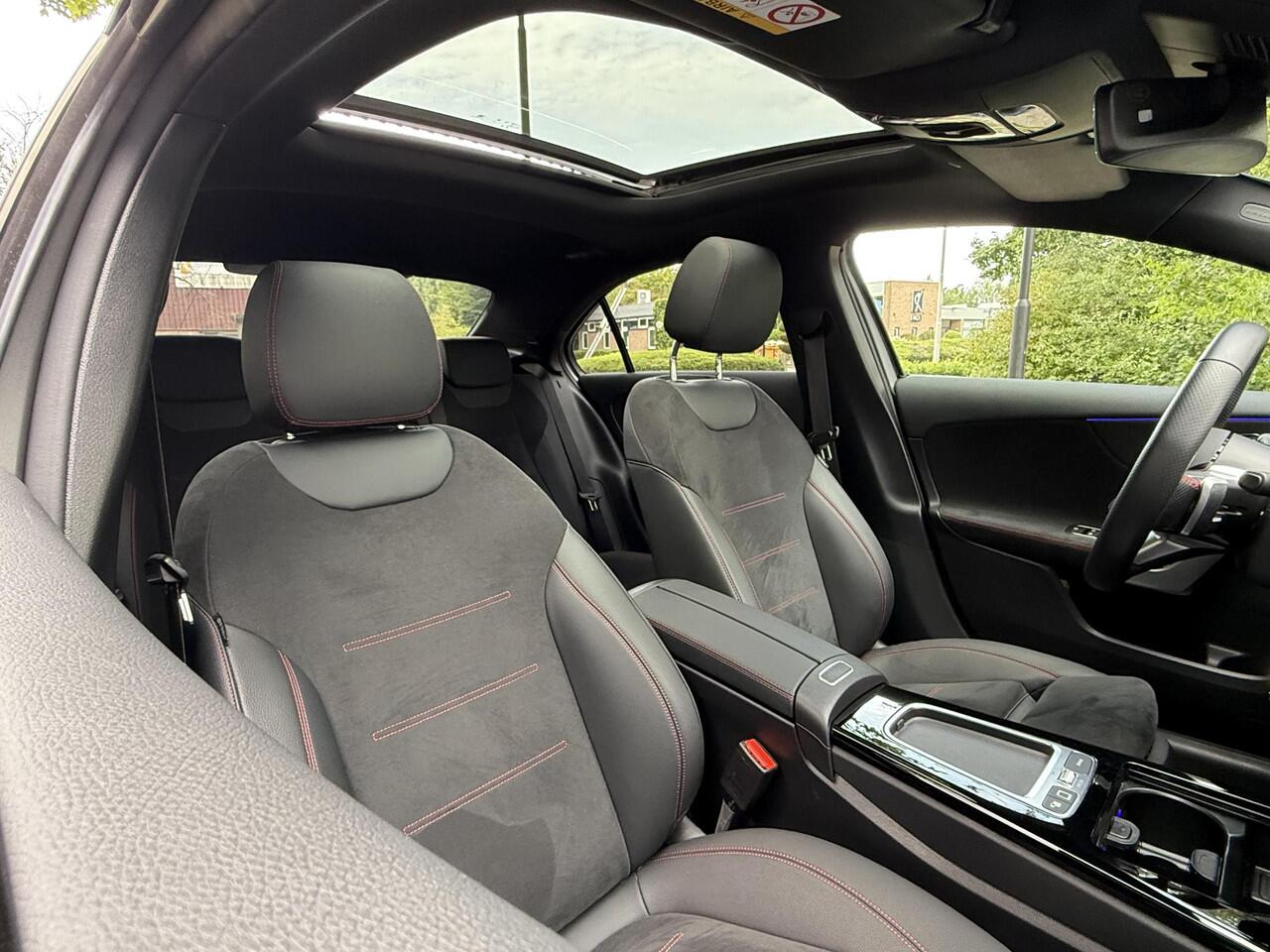 Mercedes-Benz A-KLASSE 180 AMG line | Premium Plus | Panoramadak | HUD |