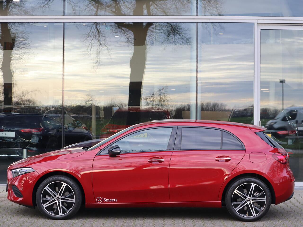 Mercedes-Benz A-KLASSE 250 e Star Edition AMG Line