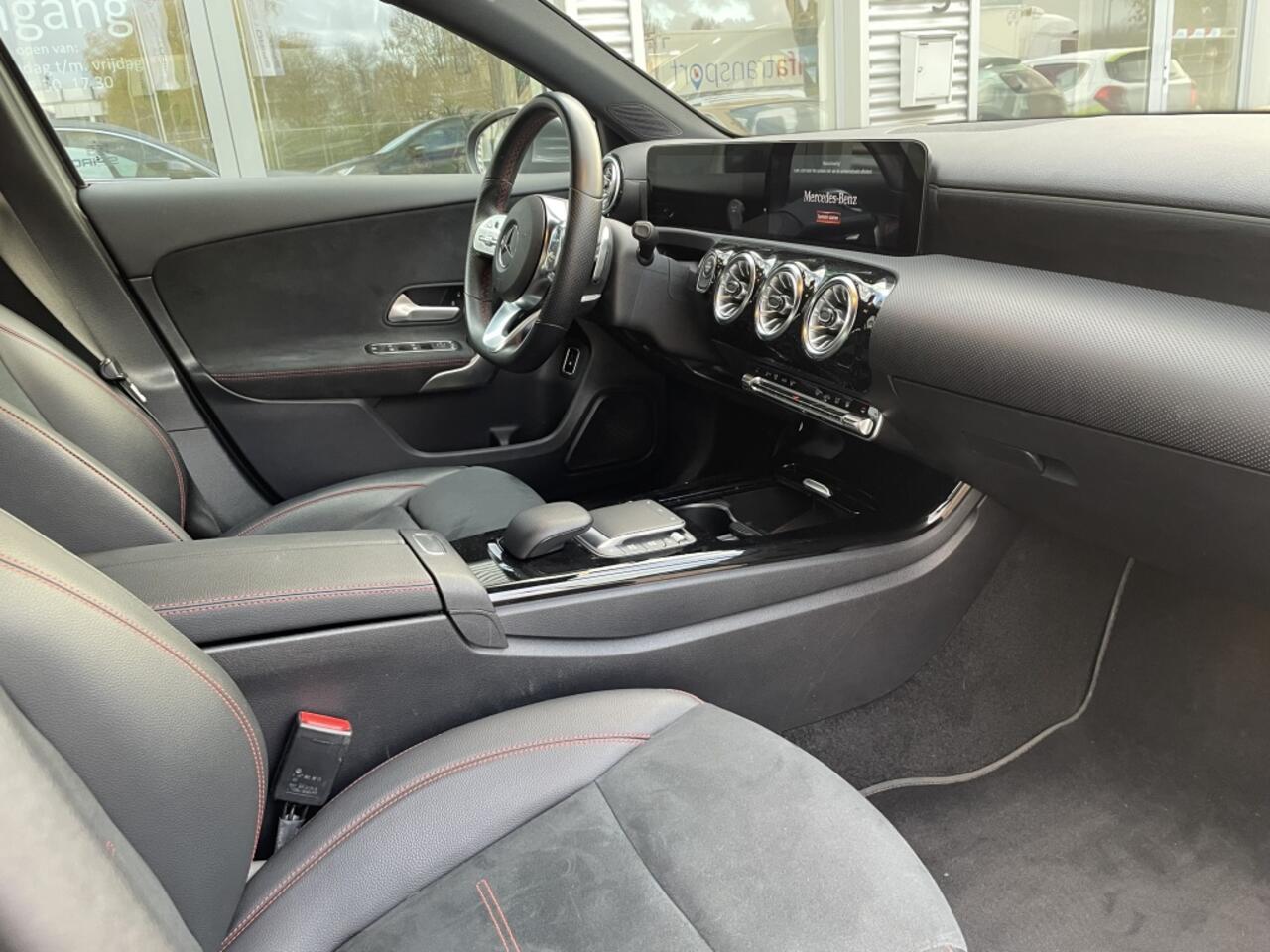 Mercedes-Benz A-KLASSE 250 e Bns Sol. AMG