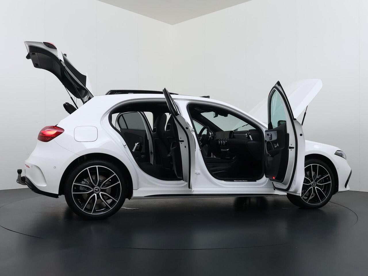 Mercedes-Benz A-KLASSE 250 e Business Solution AMG