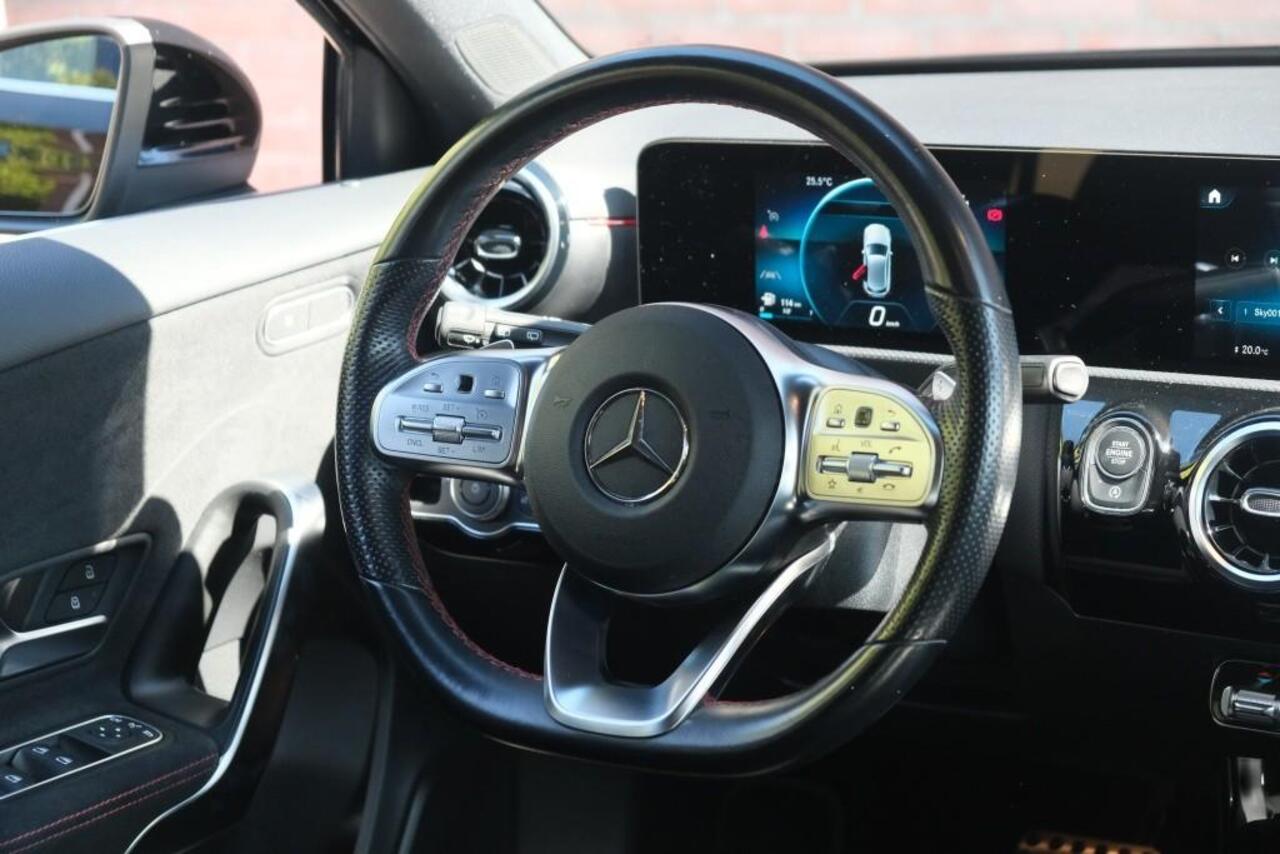Mercedes-Benz A-KLASSE 200 163pk Aut. Business Solution AMG | Navi | Climate | Cruise | Camera | Stoelverwarming | PDC