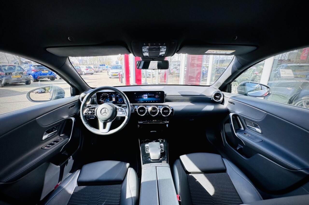 Mercedes-Benz A-KLASSE 180 AUT | *13091 km!* Advantage | Widescreen MBUX | Stoelverwarm