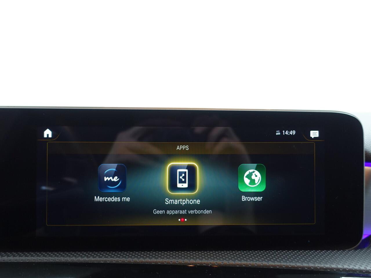 Mercedes-Benz A-KLASSE 180 AMG Night Edition Aut- Xenon Led, Camera, Stoelverwarming, Sfeerverlichting, Sport Alcantara Interieur