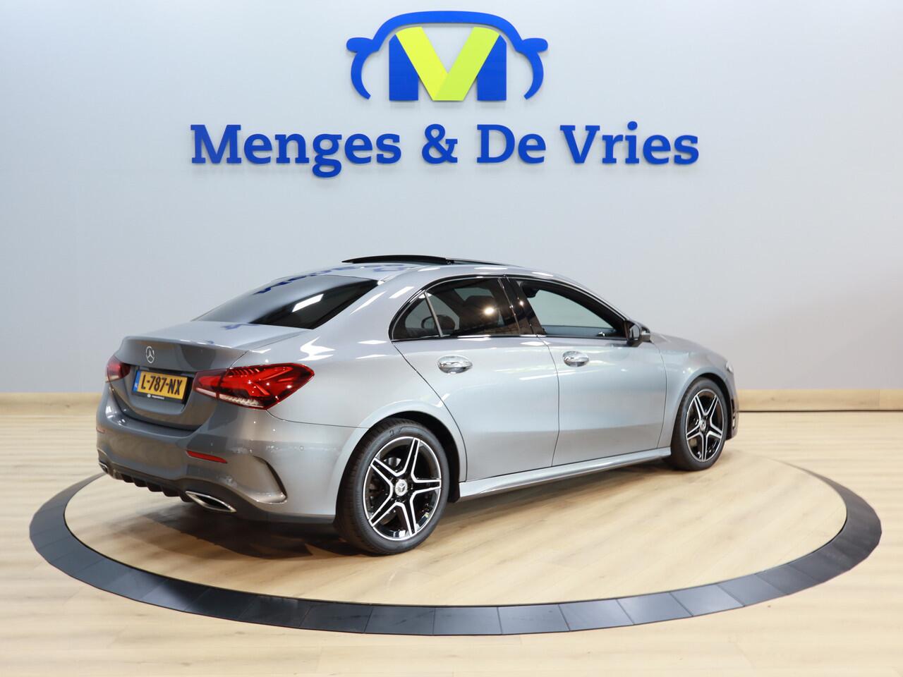 Mercedes-Benz A-KLASSE 180 Business Solution AMG Line | Airco ECC | LED | Camera | Sfeer | Navigatie | Cruise Control | Memory | Isofix | NAP |