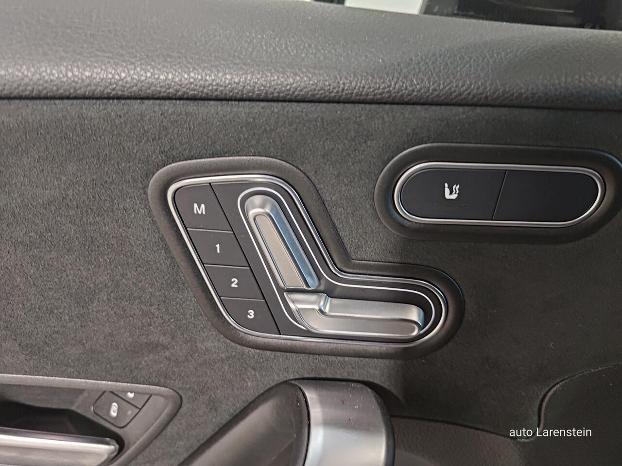 Mercedes-Benz A-KLASSE 200 164pk AMG Line Premium Plus Edition DCT 120kw Panoramadak