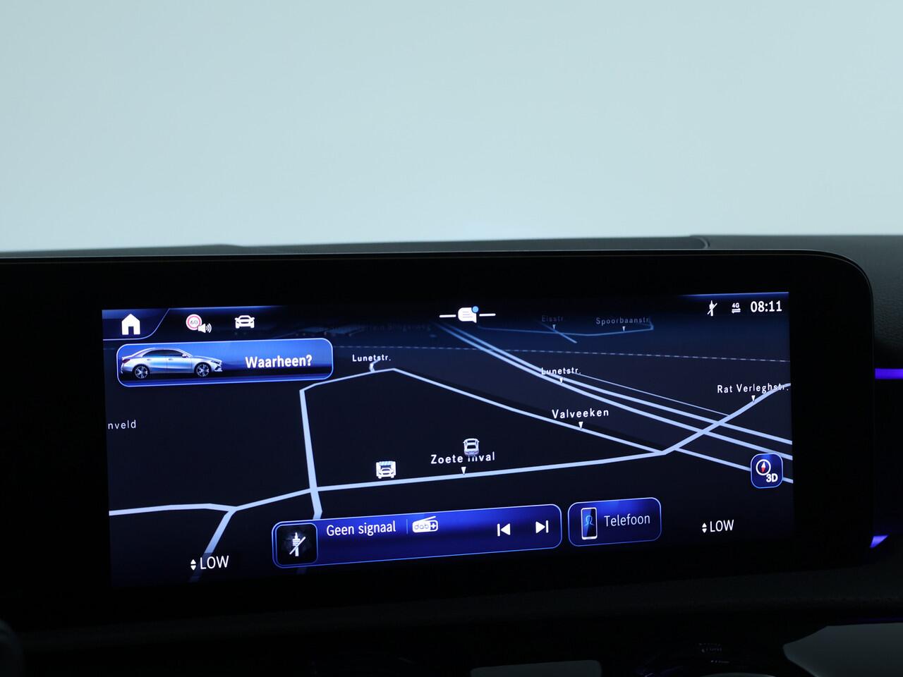 Mercedes-Benz A-KLASSE 250 e Business Solution AMG | Trekhaak | Nightpakket | parkeerpakket met achteruitrijcamera | Verwarmde stoelen vooraan | Antidiefstalpakket URBAN GUARD PLUS | KEYLESS GO-comfortpakket | Extra USB-poorten |