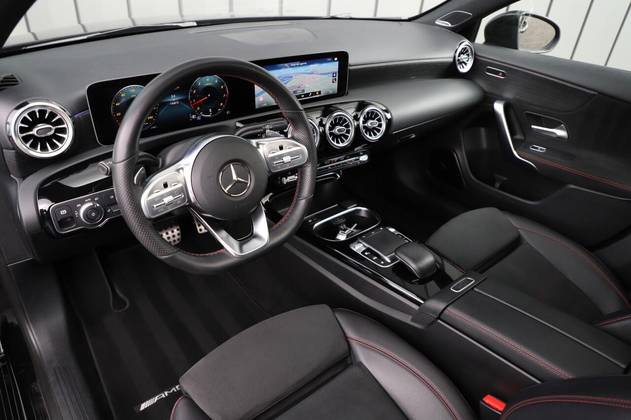 Mercedes-Benz A-KLASSE 220 AMG Aut7 | 190PK | Pano | Adaptief-onderstel | Sfeerverlichting | Burmester | Memory | Multibeam | ACC | Widescreen | 2019.