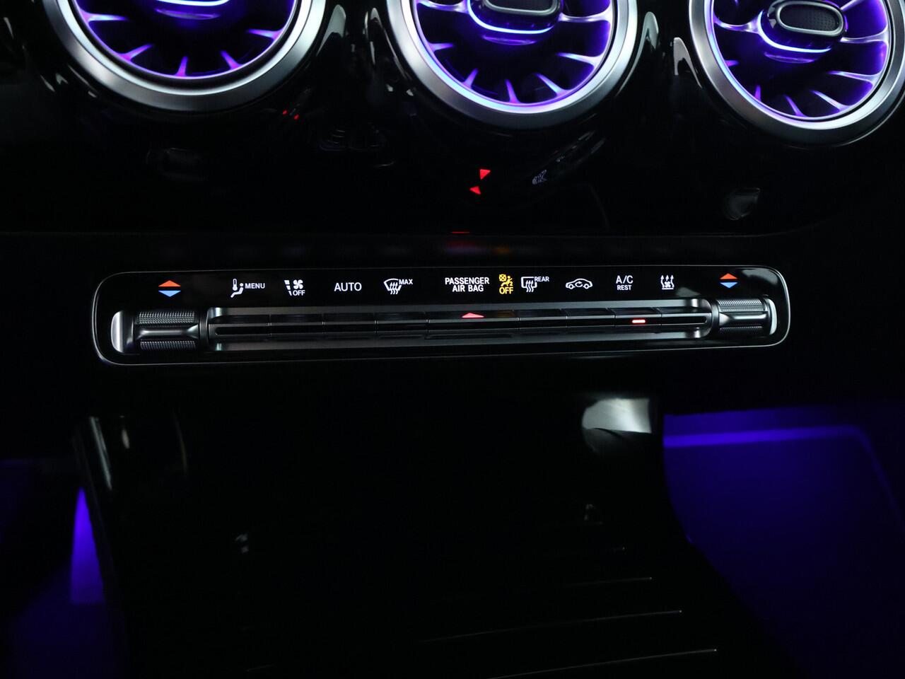 Mercedes-Benz A-KLASSE 250 e Business Solution Luxury Limited | Trekhaak | Sfeerverlichting | Inclusief 24 maanden MB Certified garantie voor Europa.