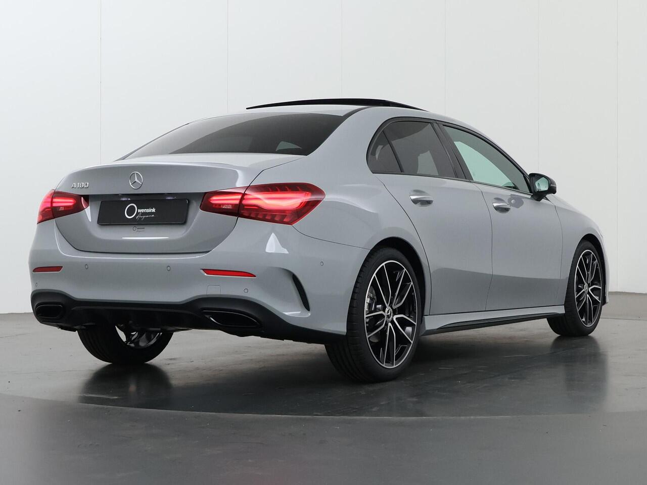 Mercedes-Benz A-KLASSE 180 Limousine Business Solution AMG | FULL OPTION | Plus pakket | Head-up | Panorama-schuifdak | Memory stoelen | Stoelverwarming | Sfeerverlichting