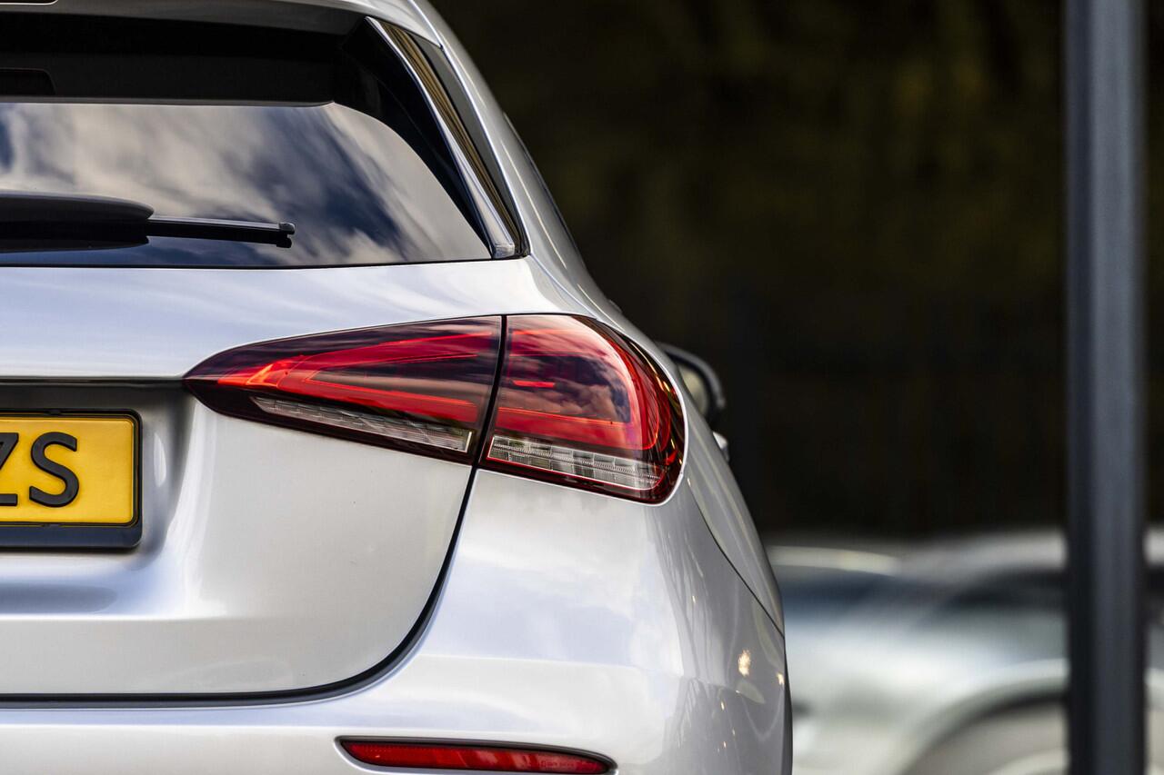 Mercedes-Benz A-KLASSE 180 Business Solution