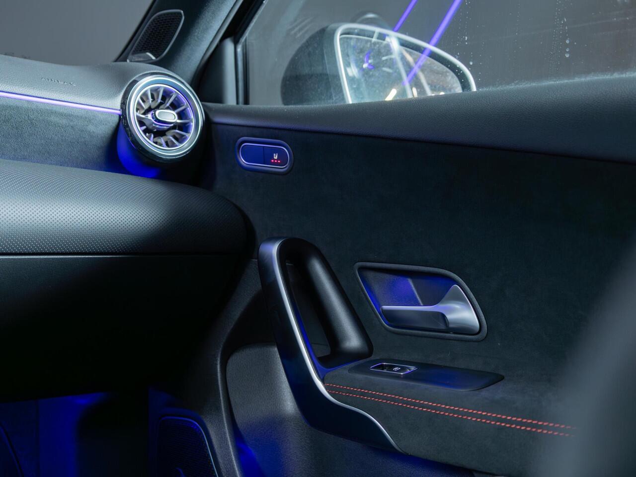 Mercedes-Benz A-KLASSE Hatchback 250 e Star Edition AMG Line