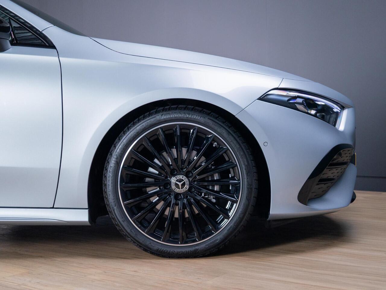 Mercedes-Benz A-KLASSE Hatchback 180 Business Solution AMG Panorama dak