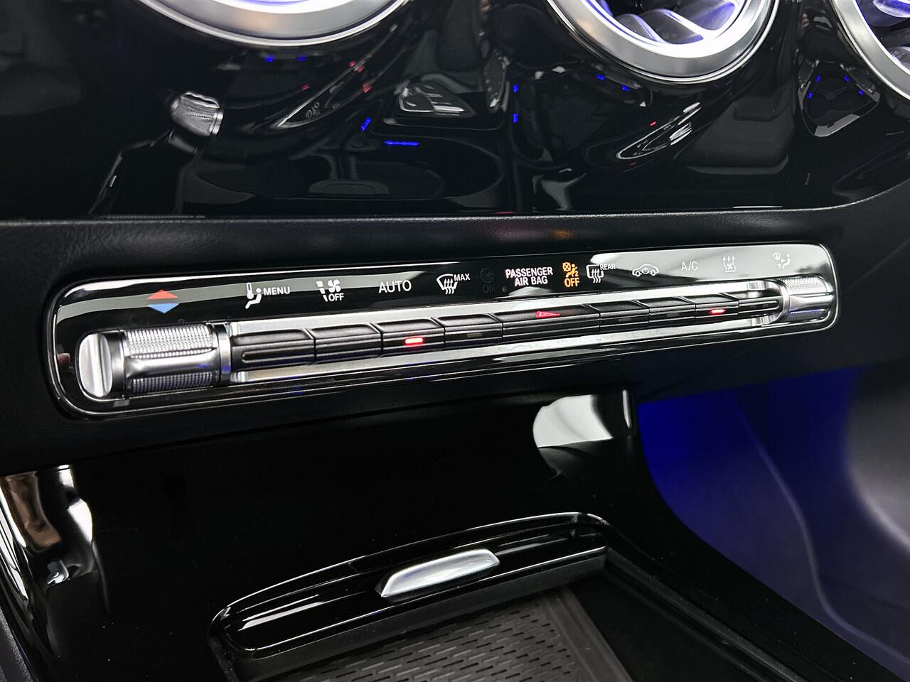 Mercedes-Benz A-KLASSE 250 e AMG Plug-In Hybride | Panoramadak | Achteruitrijcamera | Nightpakket | Sfeerverlichting | Burmester | Inclusief 24 maanden MB Certified garantie voor Europa.