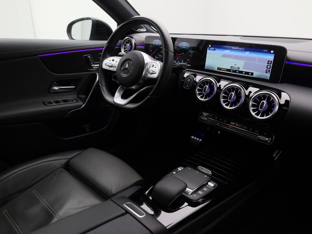 Mercedes-Benz A-KLASSE 200 Business Solution AMG | PANO | BURMESTER | SFEERVERL.| ADAPTIVE | MEMORY | STOELVERW.