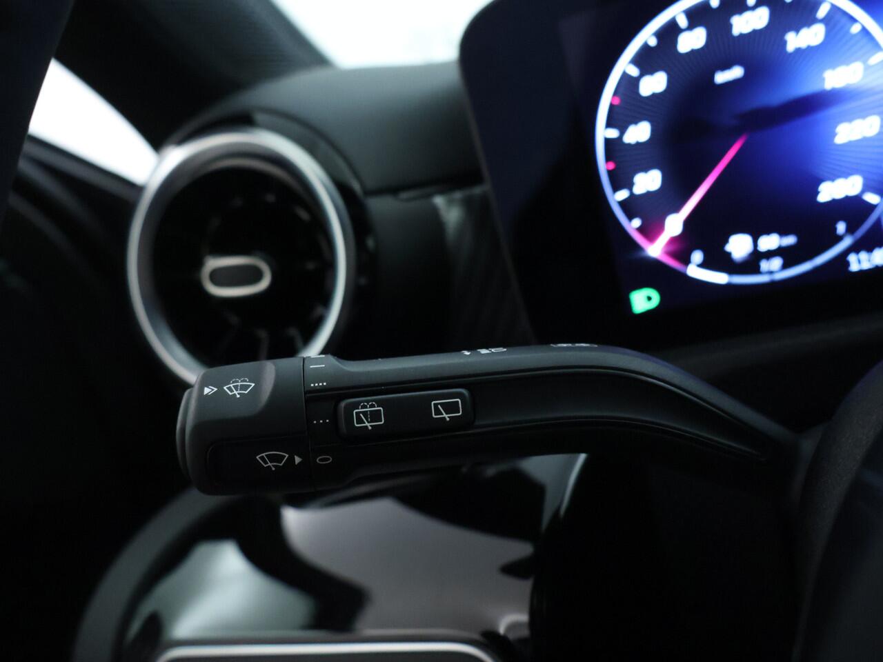 Mercedes-Benz A-KLASSE 250 e Plug-In Hybride | Progressive Line Advanced | Night Pakket | Ledkoplampen | Inclusief 24 maanden MB Certified garantie voor Europa.