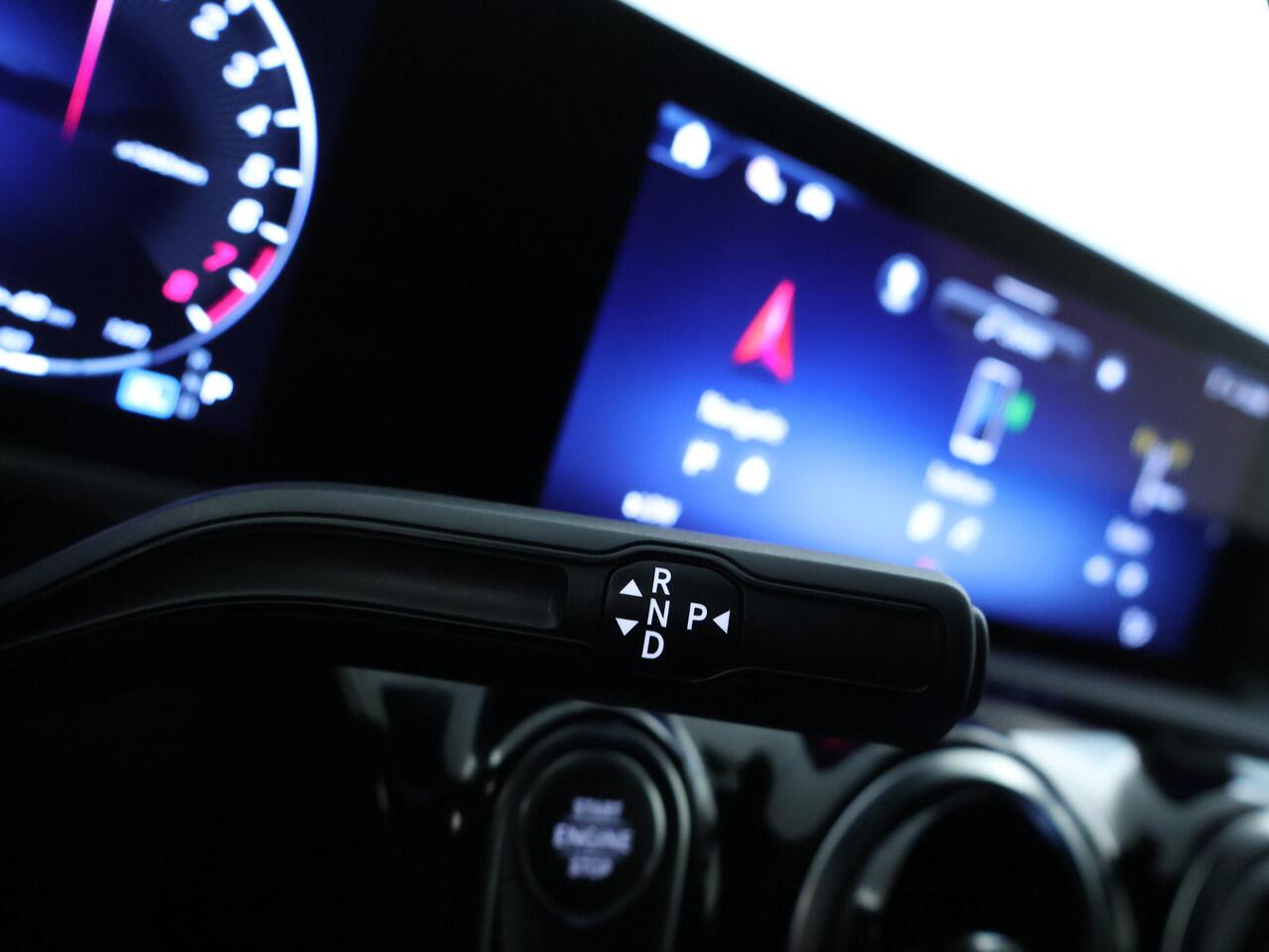 Mercedes-Benz A-KLASSE 250 e Plug-In Hybride | Progressive Line Advanced | Night Pakket | Ledkoplampen | Inclusief 24 maanden MB Certified garantie voor Europa.