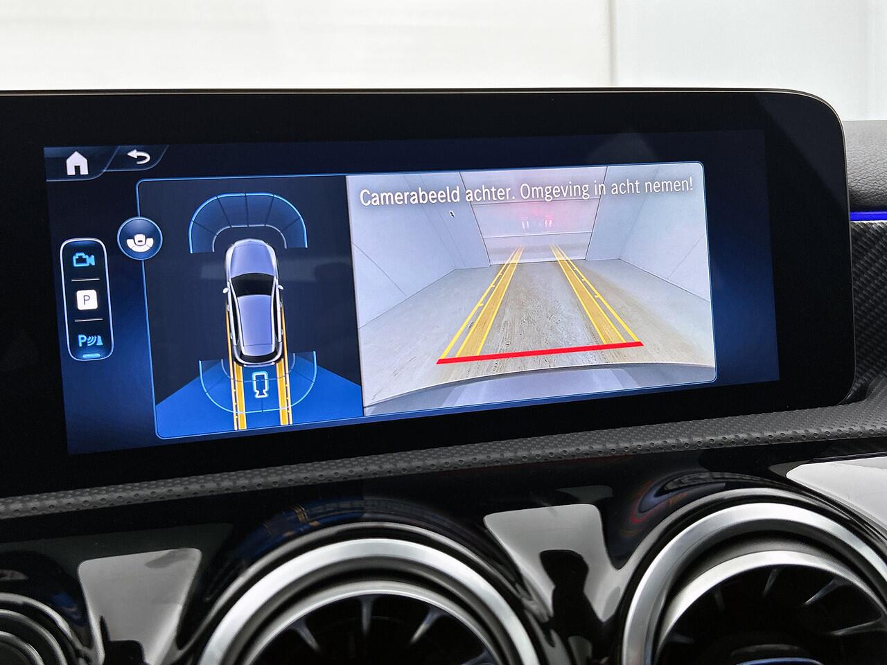 Mercedes-Benz A-KLASSE 250 e Progressive Plug-In Hybride | Panoramadak | Sfeerverlichting | Memory | Keyless Go | Stuur en Stoelverwarming. Inclusief 24 maanden Mercedes-Benz Certified garantie voor Europa.