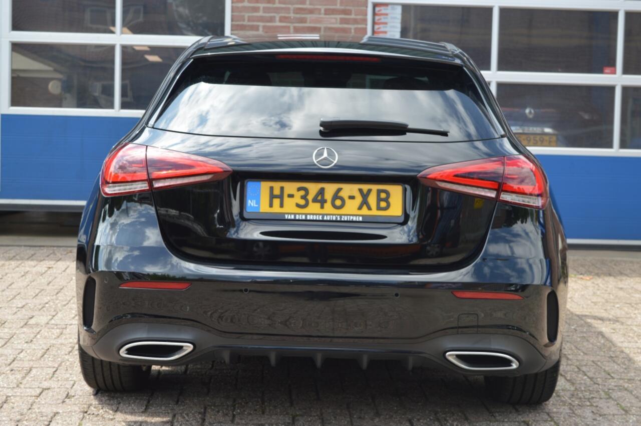 Mercedes-Benz A-KLASSE 180 Solution AMG | AUT - CAMERA - NAVI