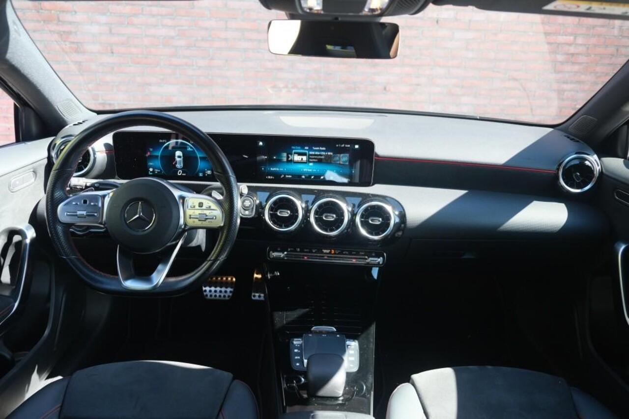 Mercedes-Benz A-KLASSE 200 163pk Aut. Business Solution AMG | Navi | Climate | Cruise | Camera | Stoelverwarming | PDC