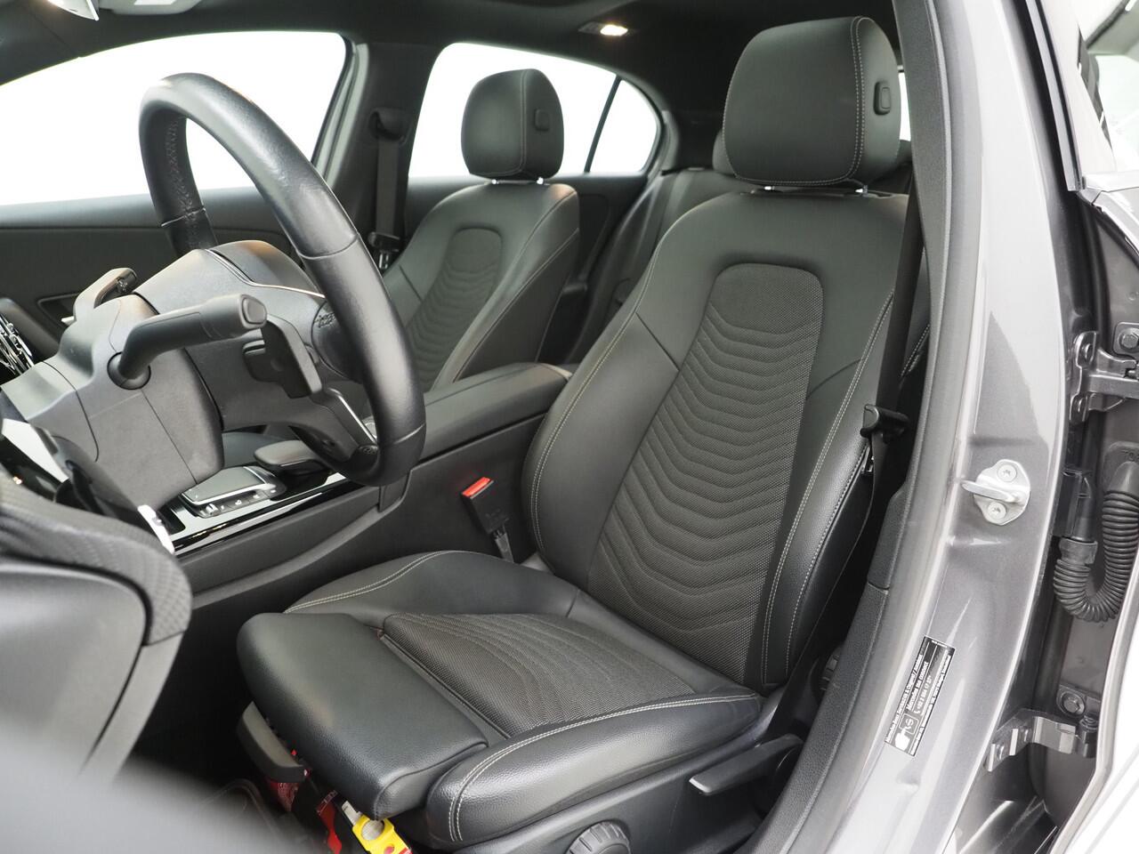 Mercedes-Benz A-KLASSE 250 e Panamericana | Panoramadak | Widescreen | Camera | Leder | Zwarte Hemel | Cruise | DAB