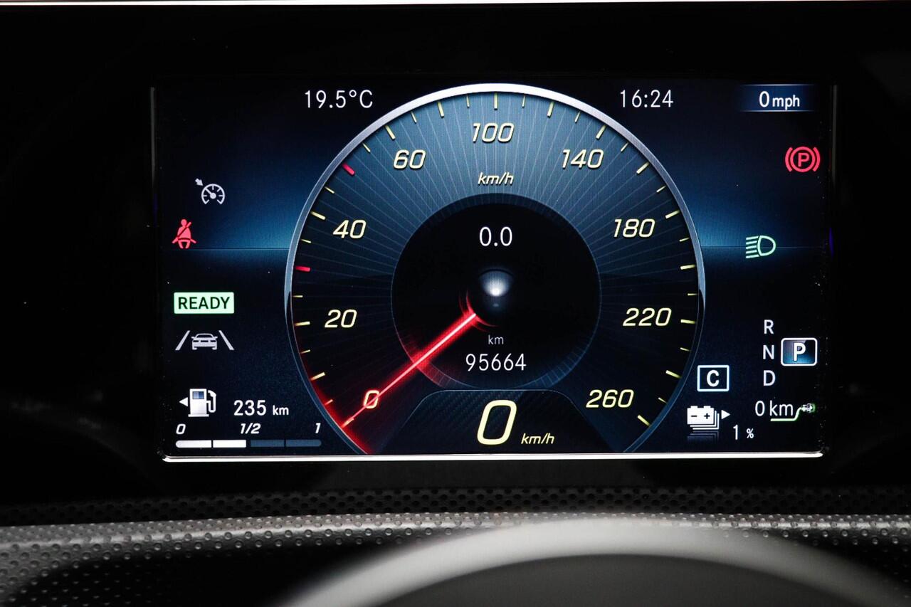 Mercedes-Benz A-KLASSE 250 e Premium Plus | SFEERVERLICHTING | DAB | APPLE | 18" | AMG |