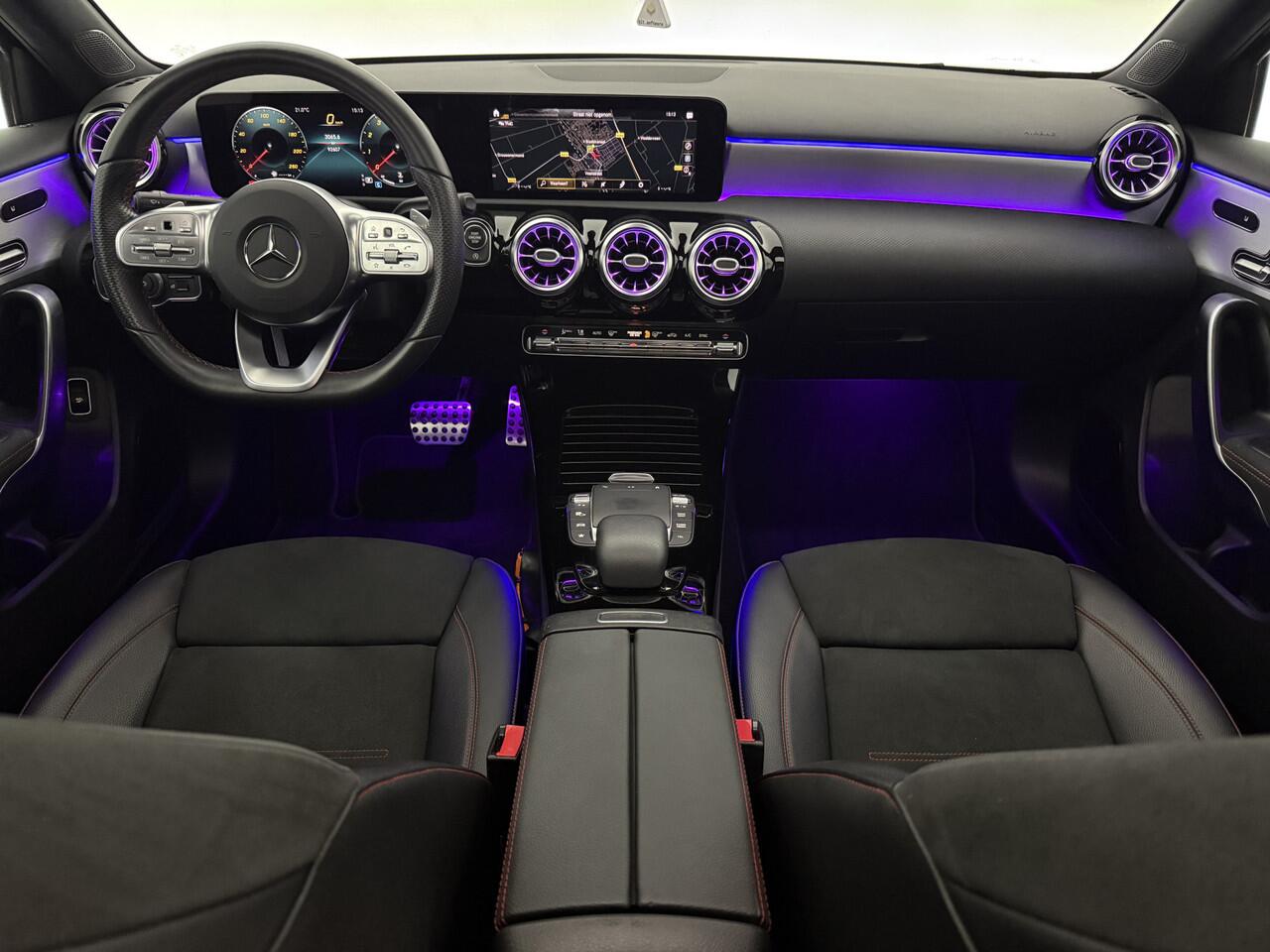 Mercedes-Benz A-KLASSE 200 AMG | Pano | Memory | Sfeer | Virtual | Burmester | Camera | NAP