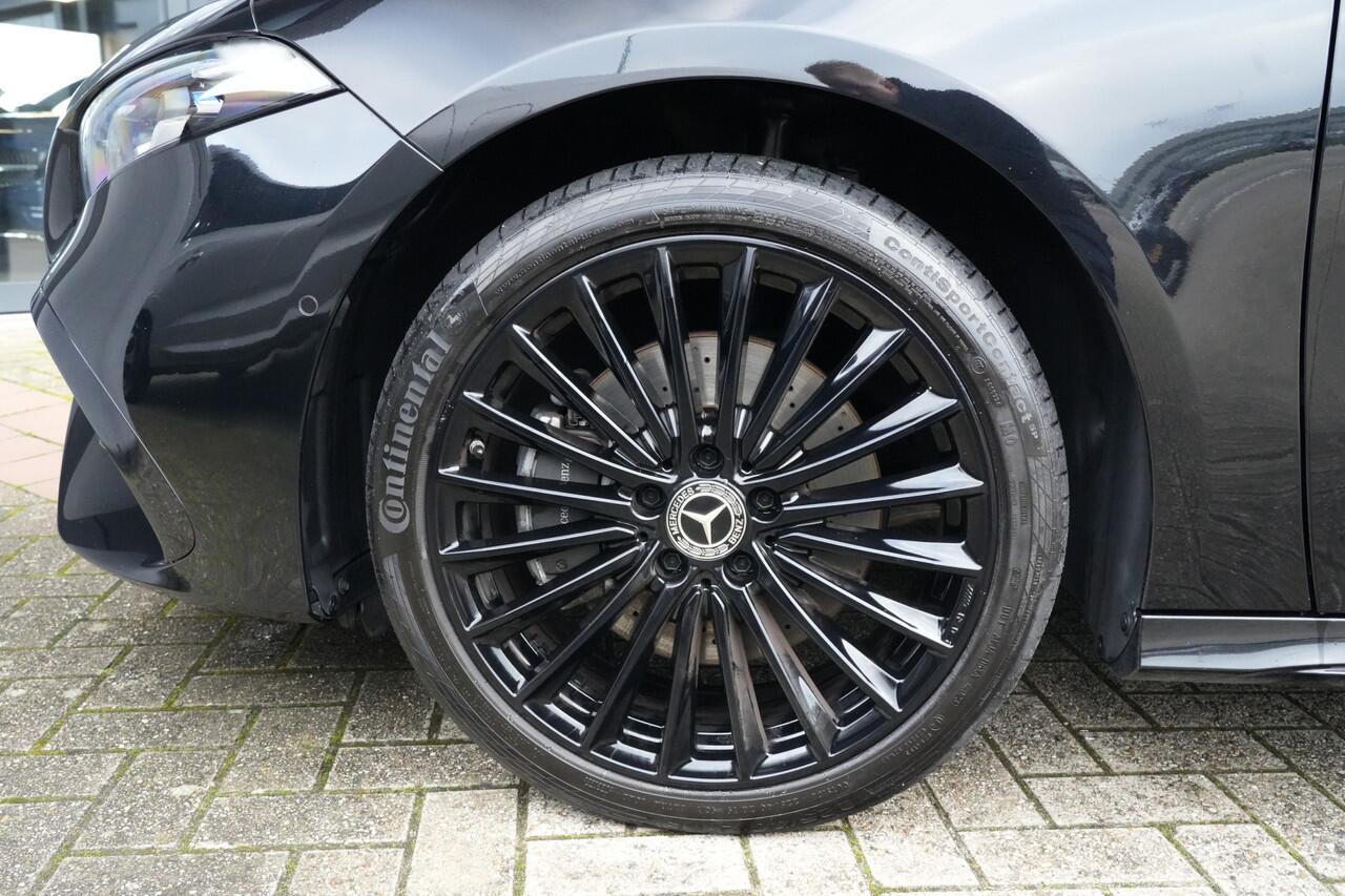 Mercedes-Benz A-KLASSE 250 e AMG Line 218pk Panoramadak/Navigatie/Camera