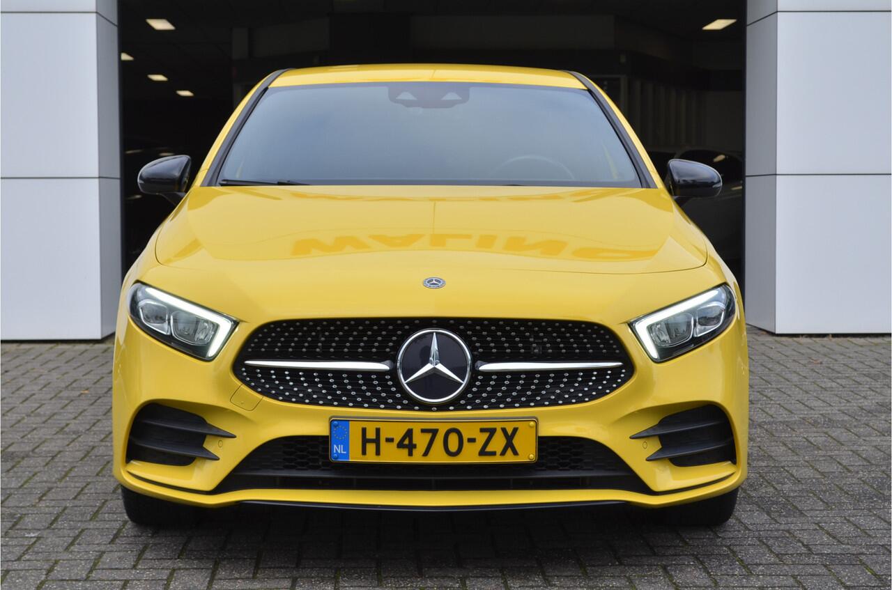 Mercedes-Benz A-KLASSE 250 e Business Solution AMG Sfeerverlichting | Widescreen | Carplay | Stoelverwarming | Night pakket