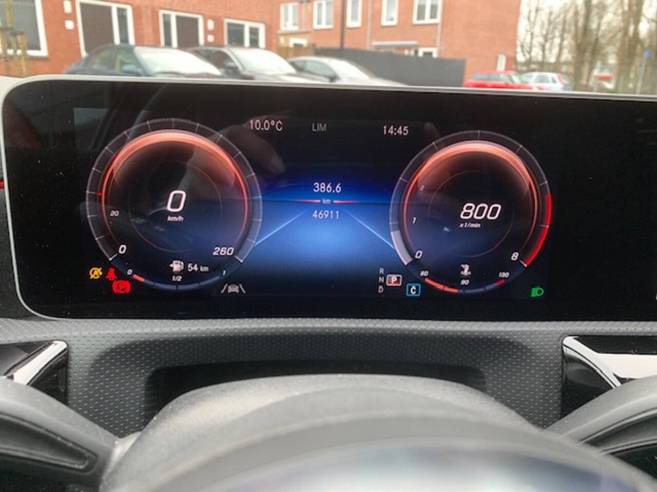 Mercedes-Benz A-KLASSE 180 Business Solution AMG. Panoramadak, 18inch LMV