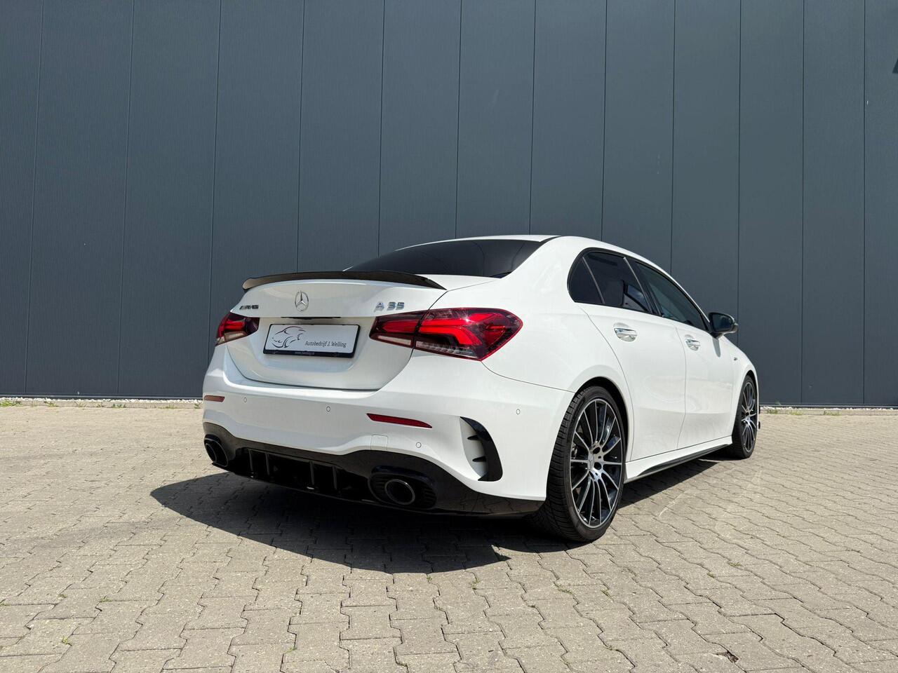 Mercedes-Benz A-KLASSE AMG 35 4MATIC Aero / Burmester / Schaalstoelen