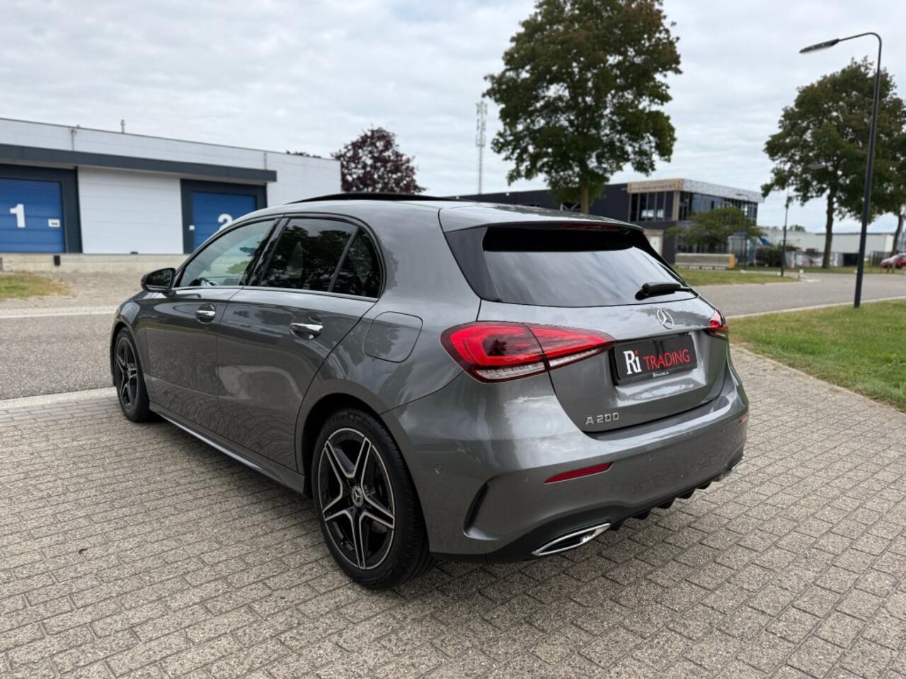 Mercedes-Benz A-KLASSE AMG Pano Sfeerverl Night Pakket