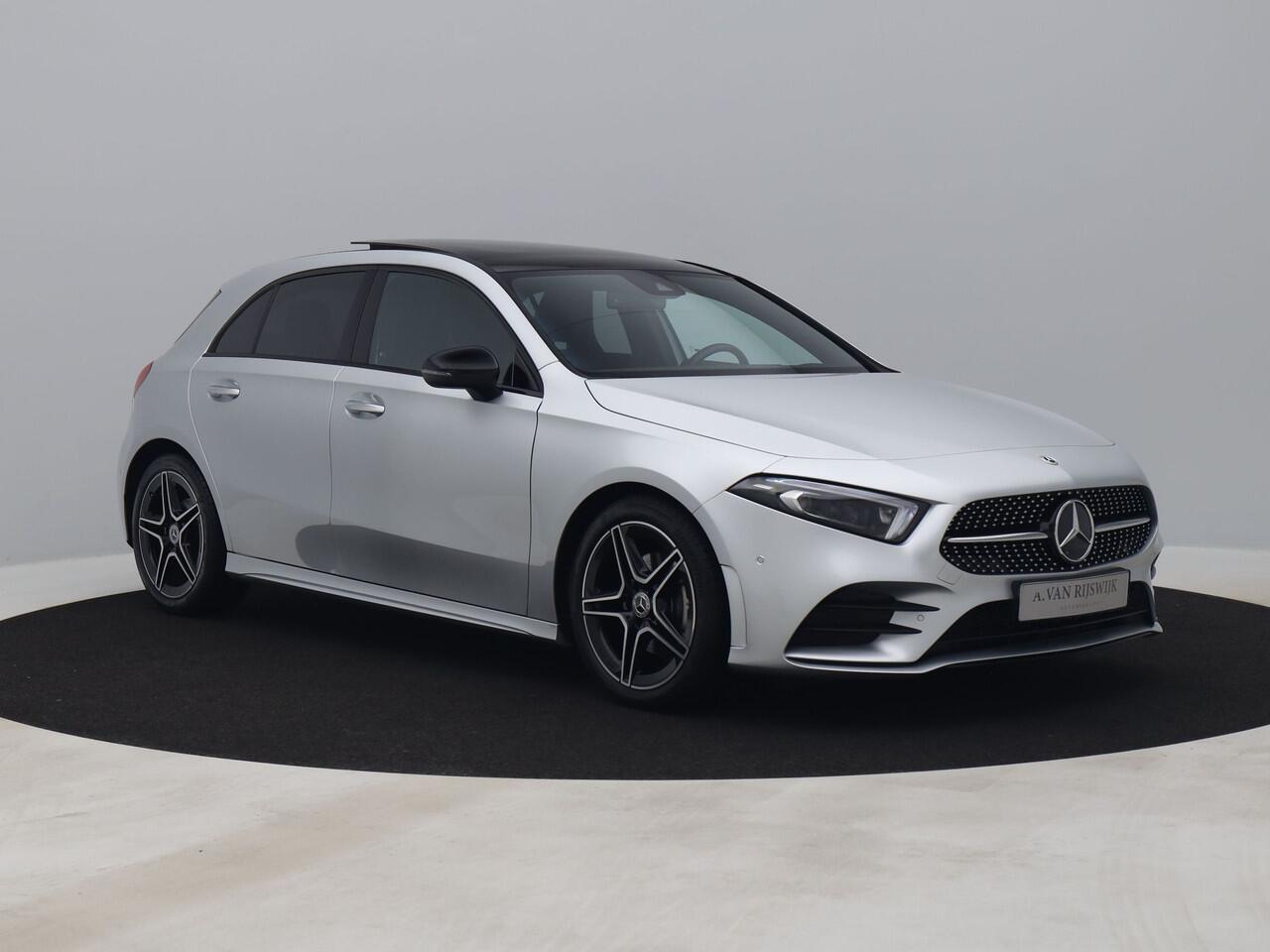 Mercedes-Benz A-KLASSE 180 AMG Line | PANO | CAMERA | KEYLESS | SFEERVERLICHTING | STOELVERW.